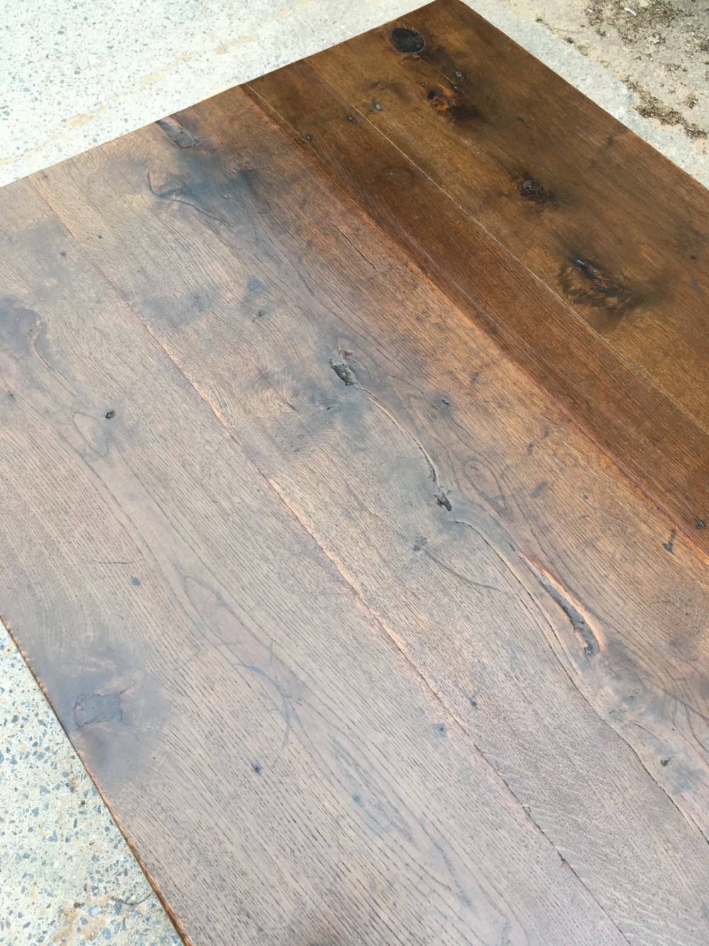 Oak farmhouse table with 3 drawers   View II