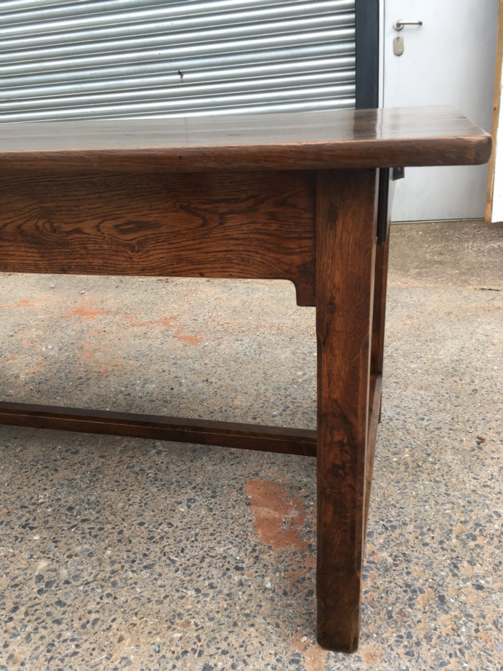 Oak farmhouse table with 3 drawers   View VII