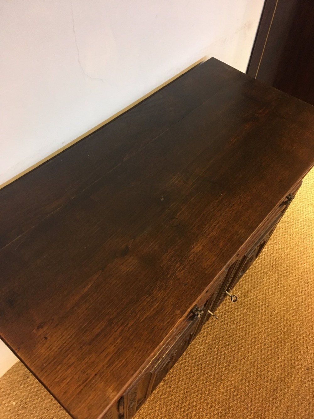 Small oak side cabinet  View X