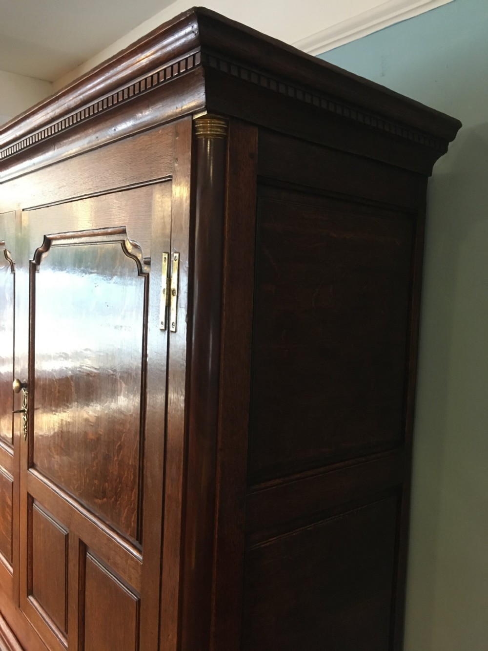 18th century Oak hall cupboard-wardrobe View II