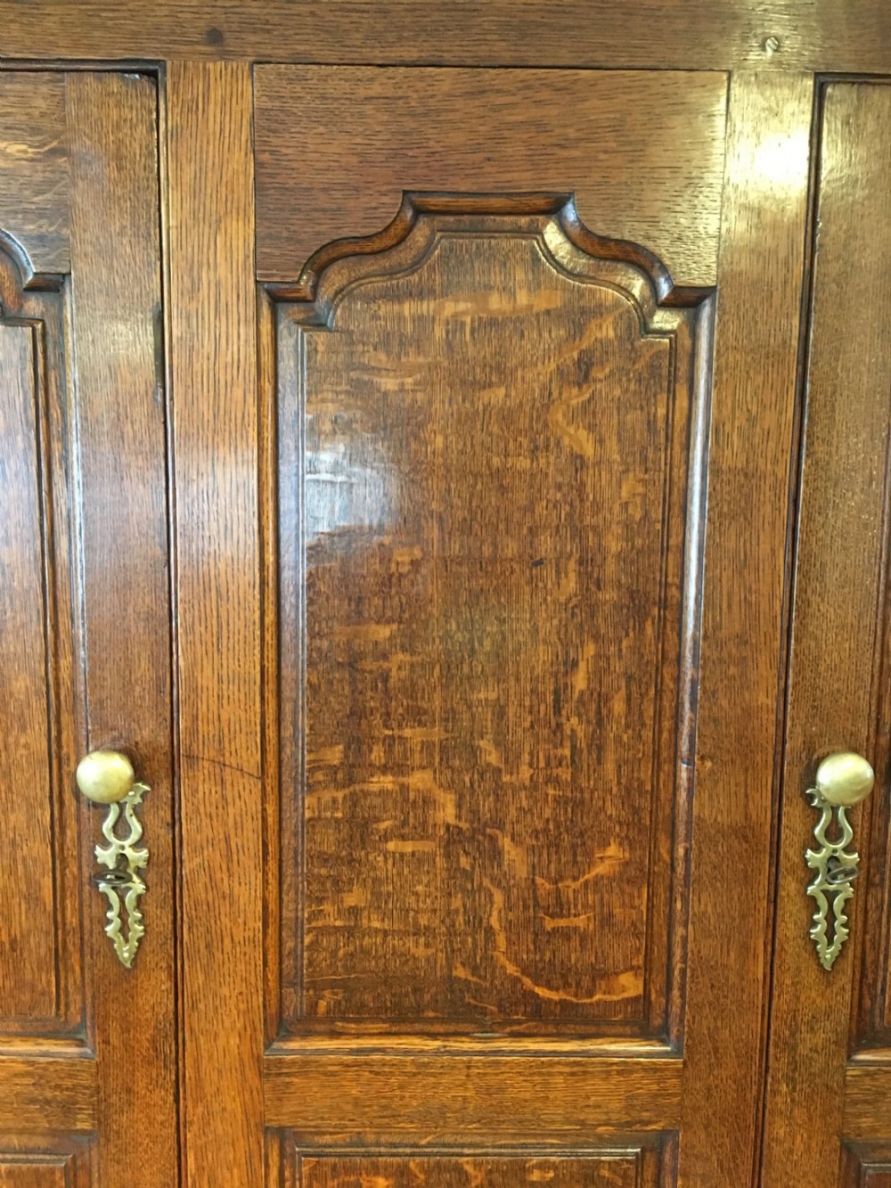 18th century Oak hall cupboard-wardrobe View VI