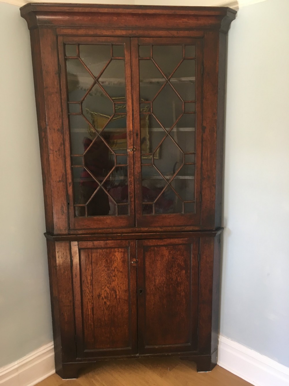 Large 18th century oak corner cupboard  View II