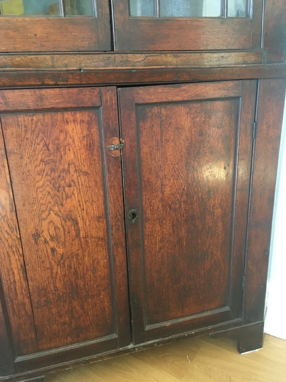 Large 18th century oak corner cupboard  View III