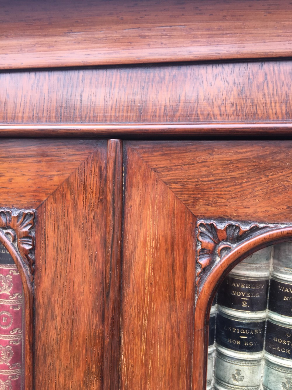 ROSEWOOD BOOKCASE OF SLIM SIZE.  ENGLISH C 1850 View VII