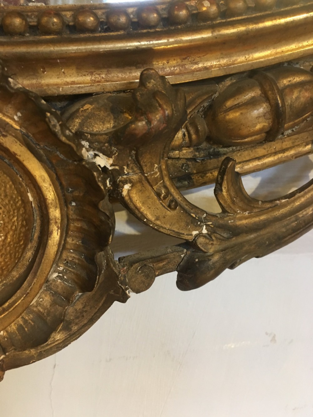 antique oval gilt mirror  View VI