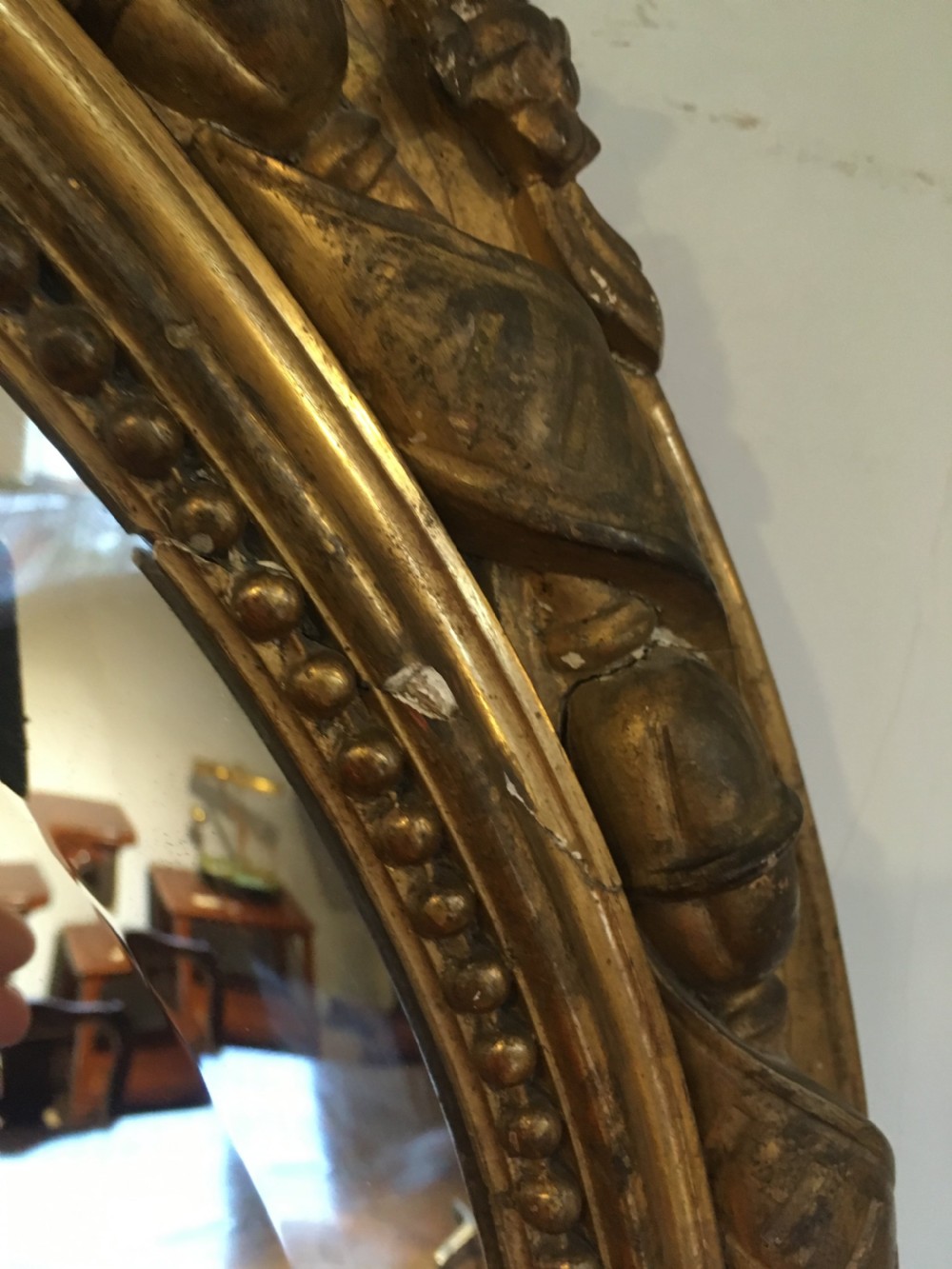 antique oval gilt mirror  View VII
