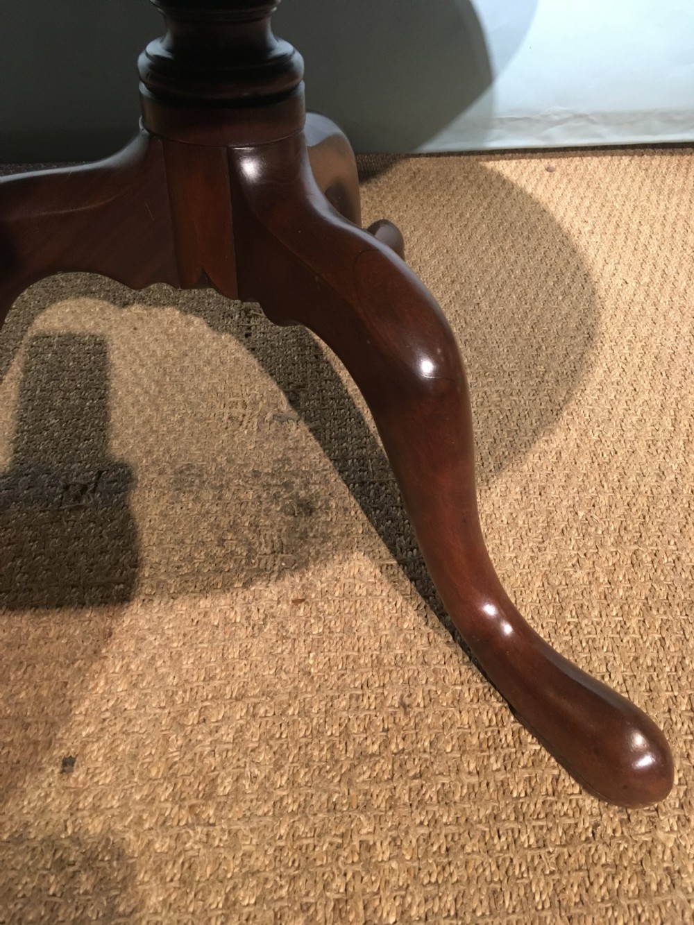 Mahogany round coffee table  View VI