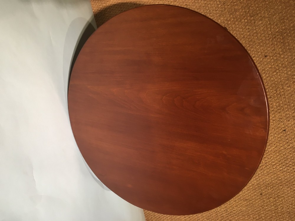 Mahogany round coffee table  View VIII