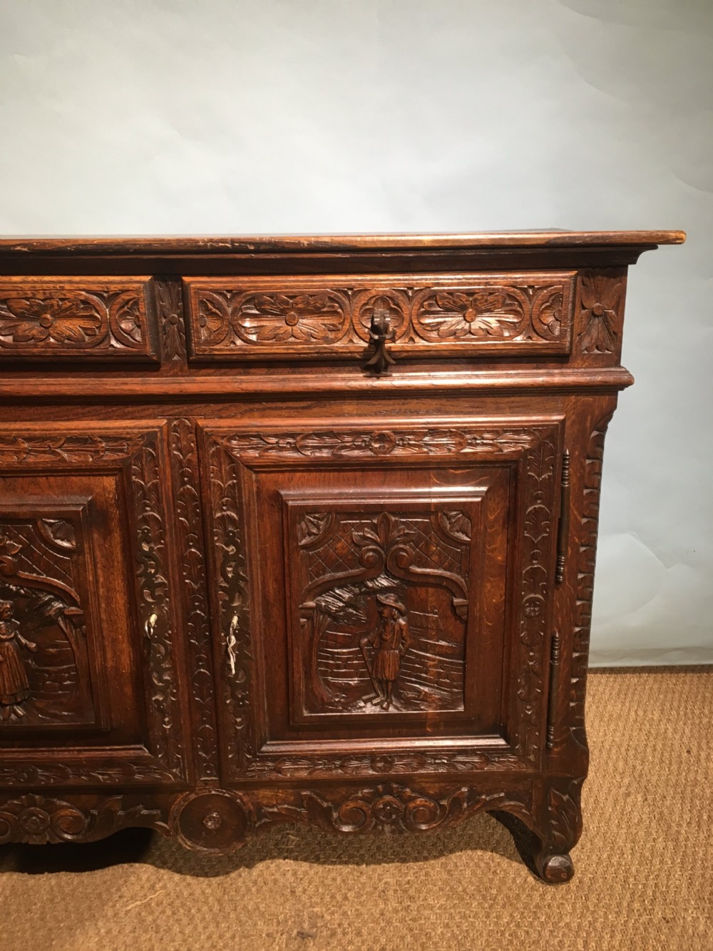 Small Oak cupboard  View II