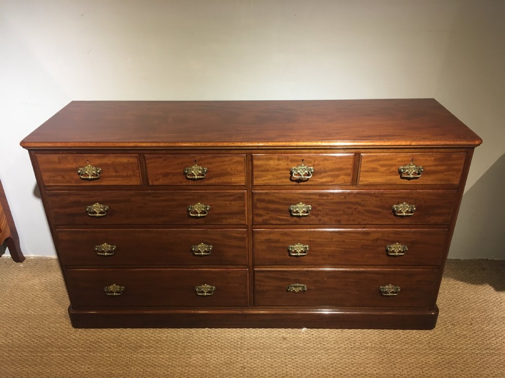 Victorian Bank of drawers 