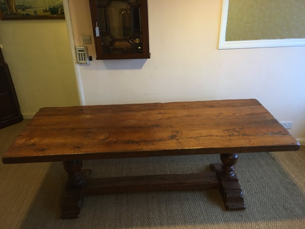 Oak refectory table  View IV