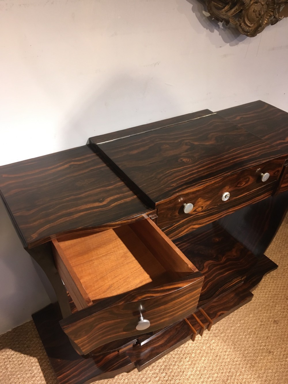 Art Deco console table  View VIII