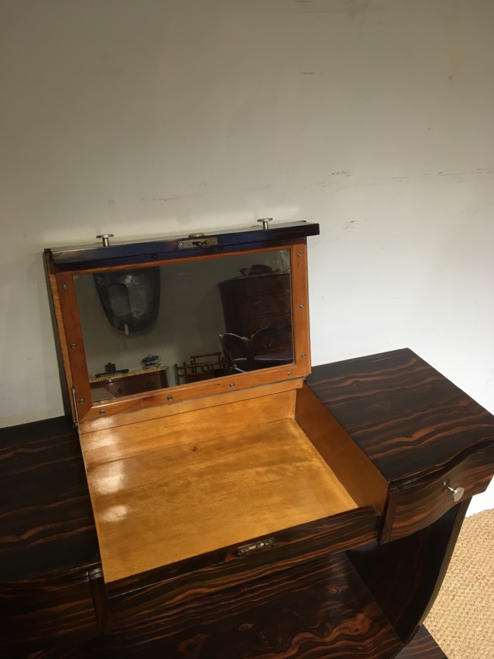 Art Deco console table  View IX