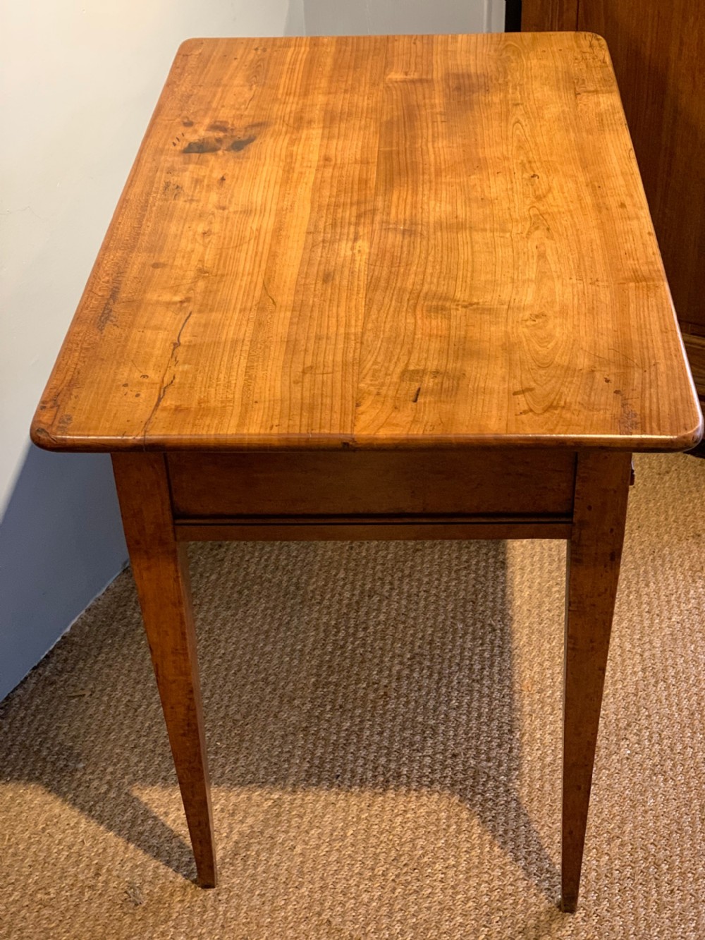 Cherrywood writing table / lamp table   View V