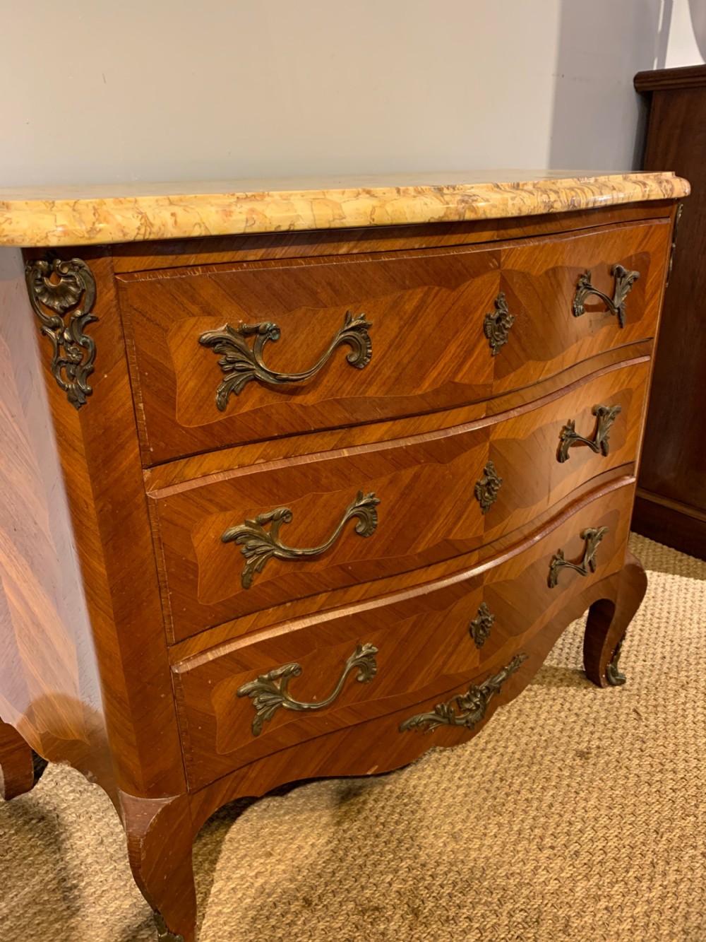 Small chest of drawers  View II