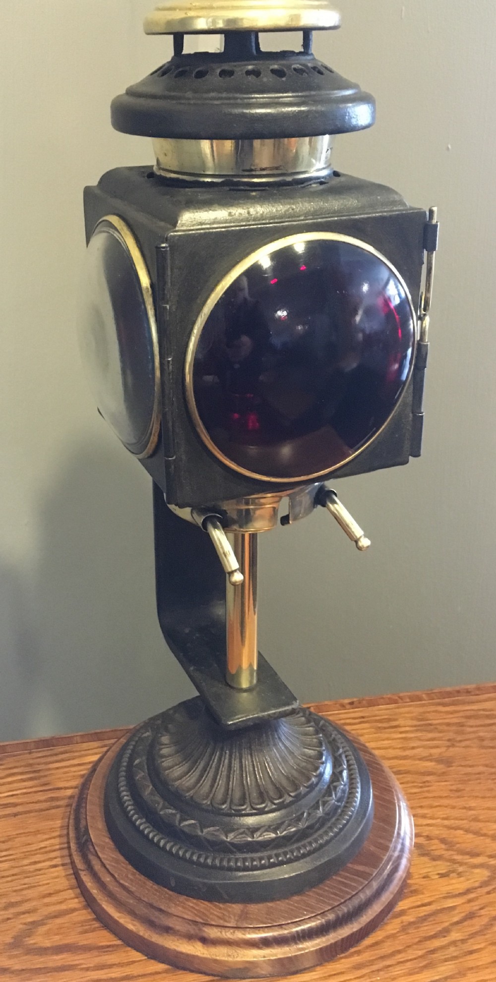 AMERICAN EDMONDS AND JONES AUTOMOBILE LAMP