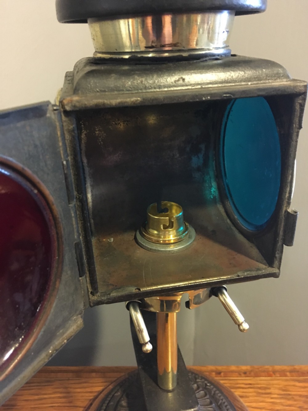 AMERICAN EDMONDS AND JONES AUTOMOBILE LAMP View IV