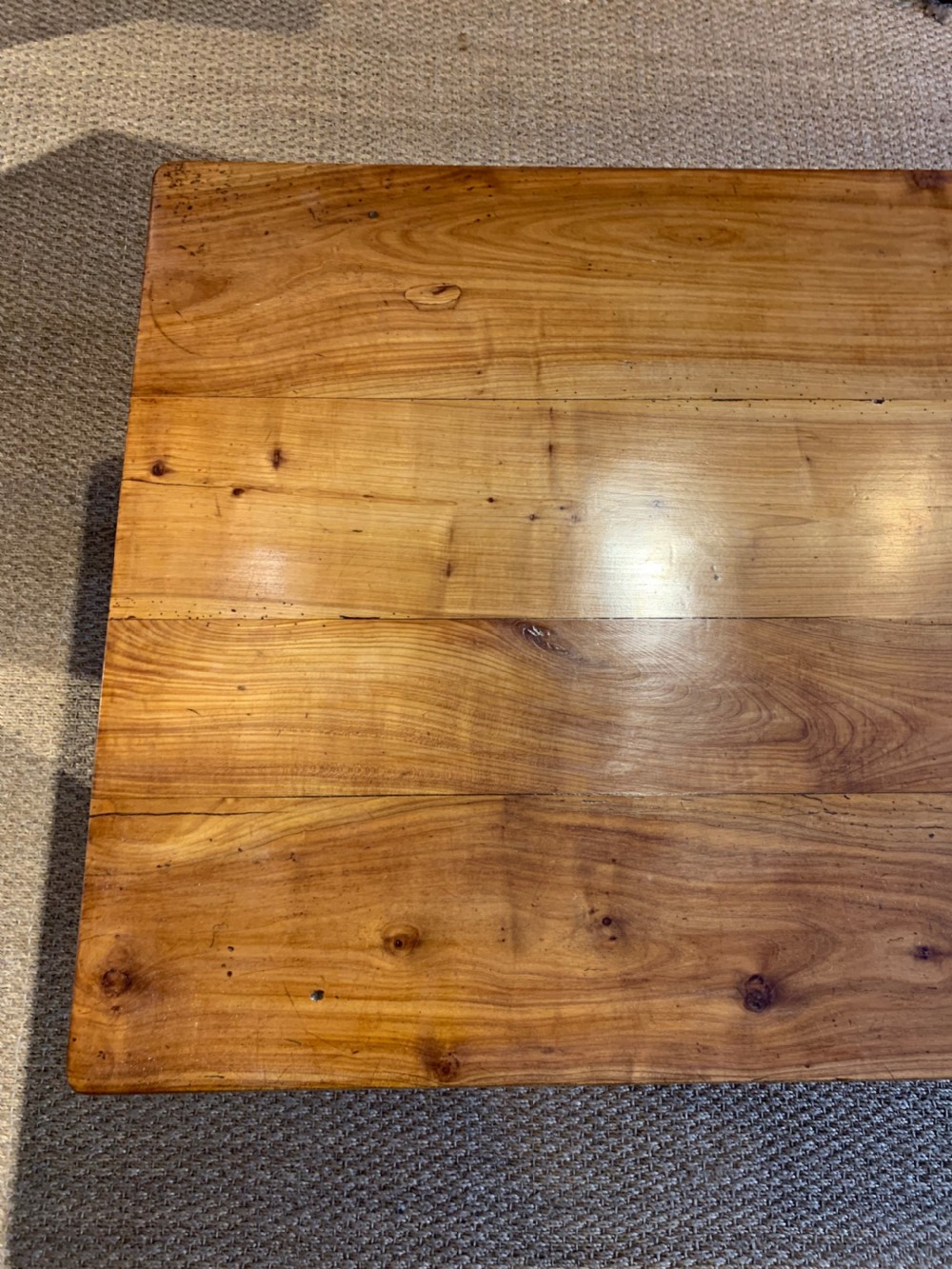 Coffee table  View V