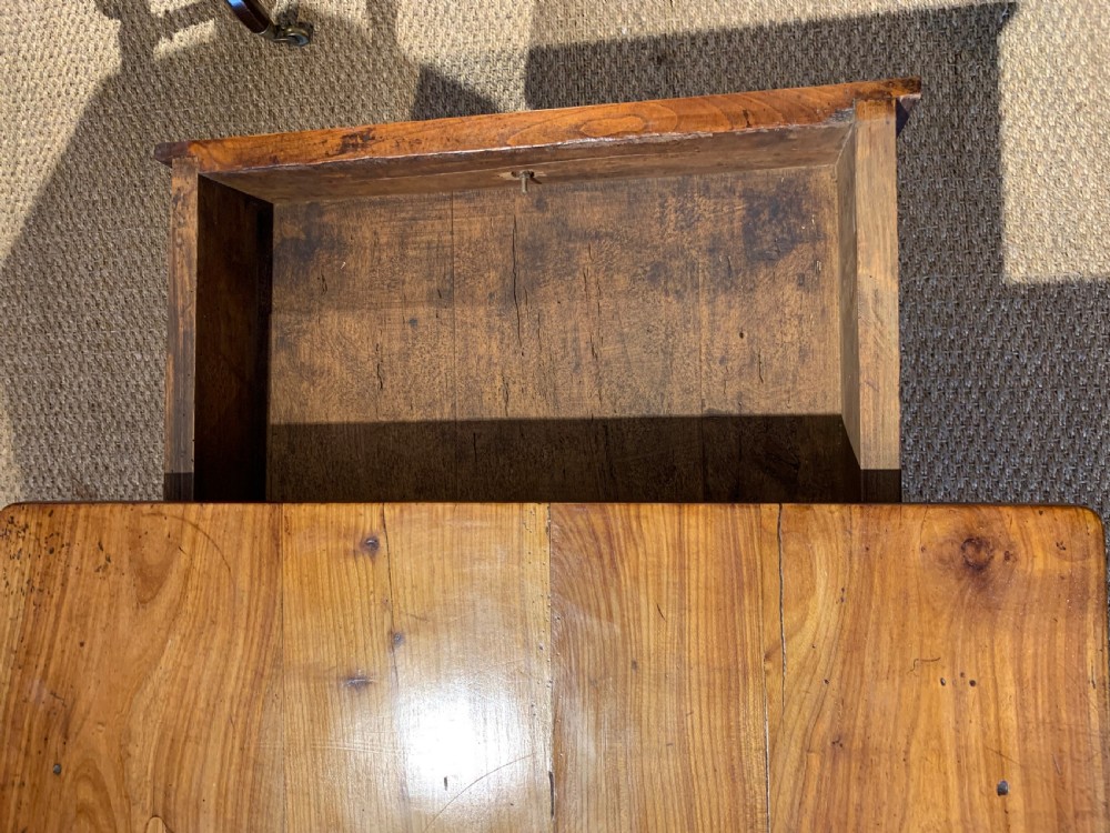 Coffee table  View VI