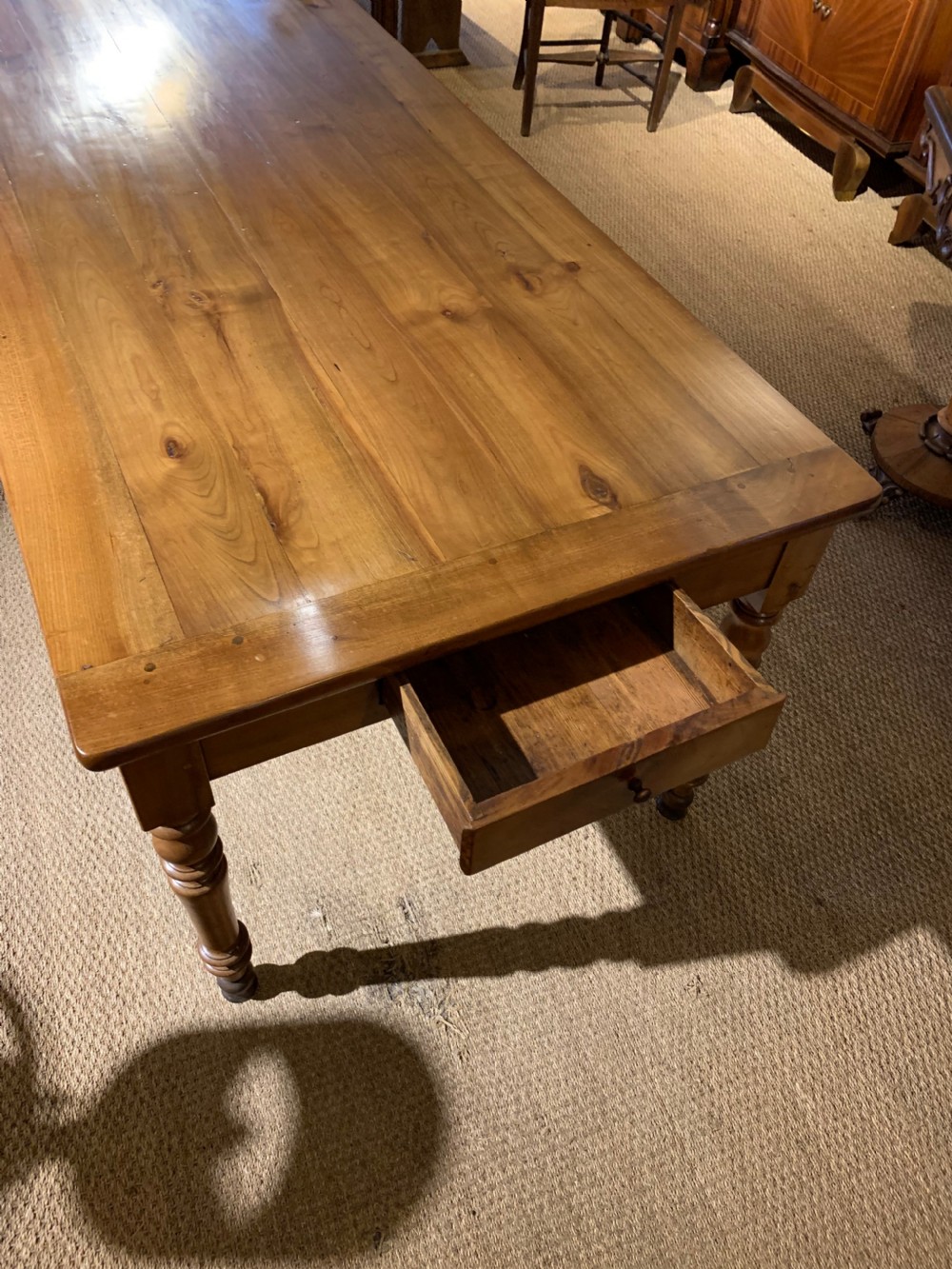 Farmhouse table with turned legs 2 meters   View VII