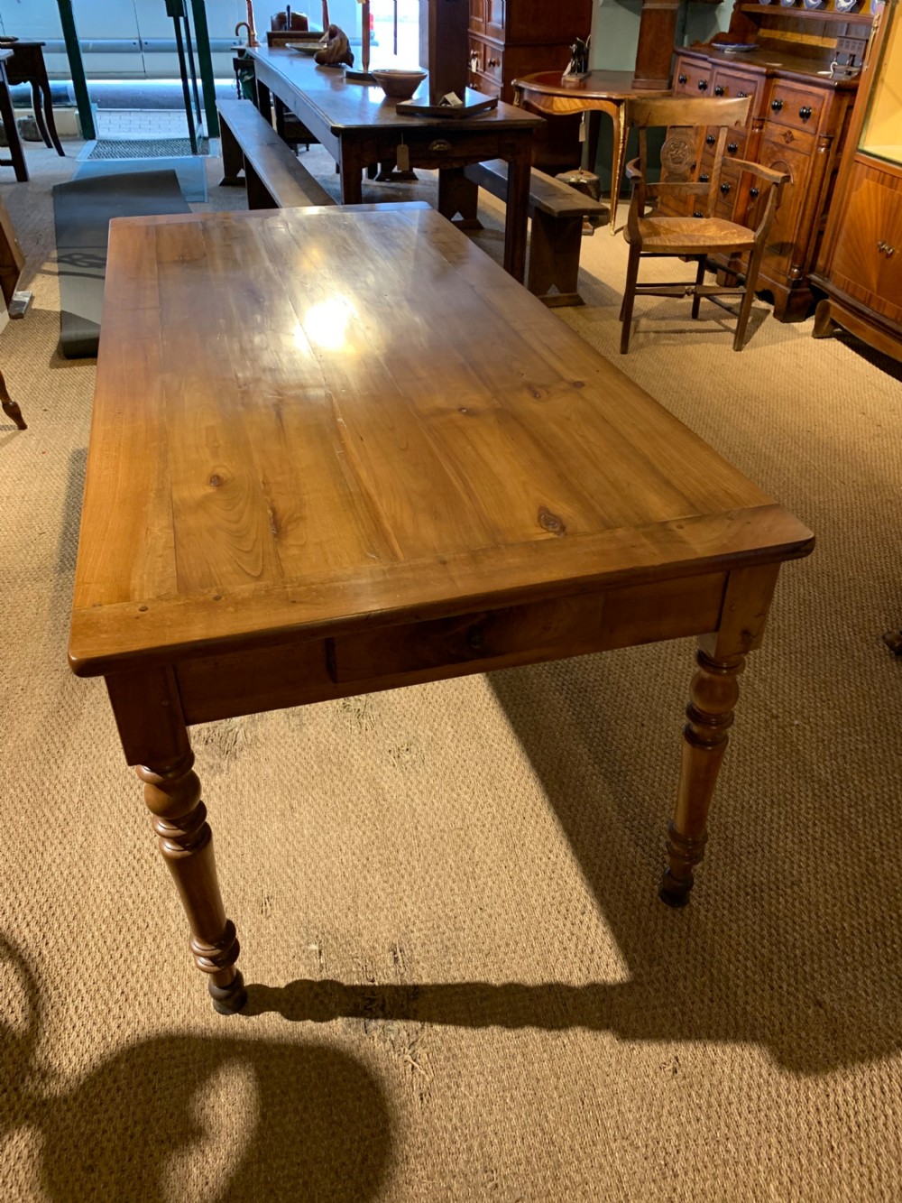 Farmhouse table with turned legs 2 meters   View VIII