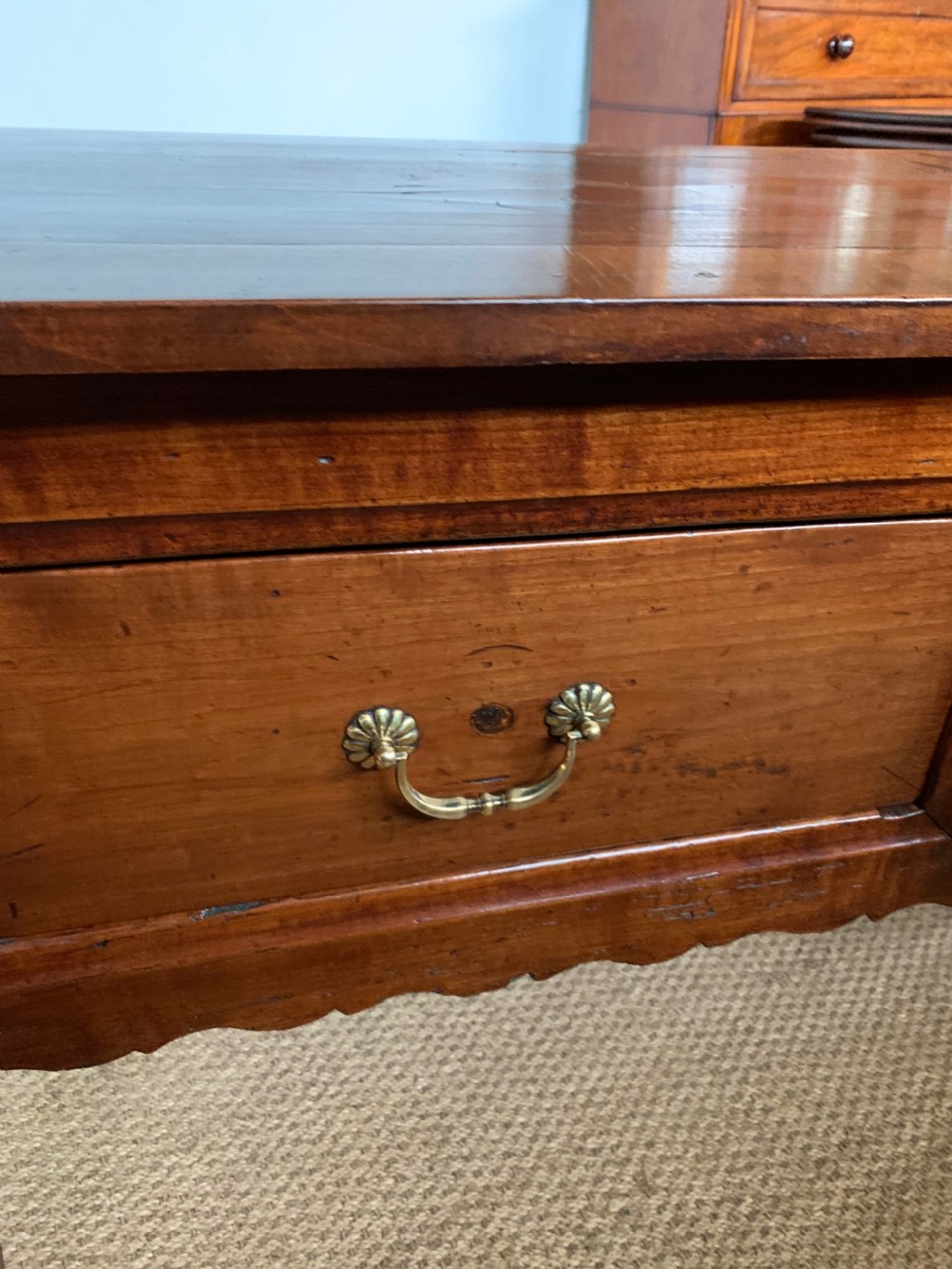 Dresser base / server  View VIII