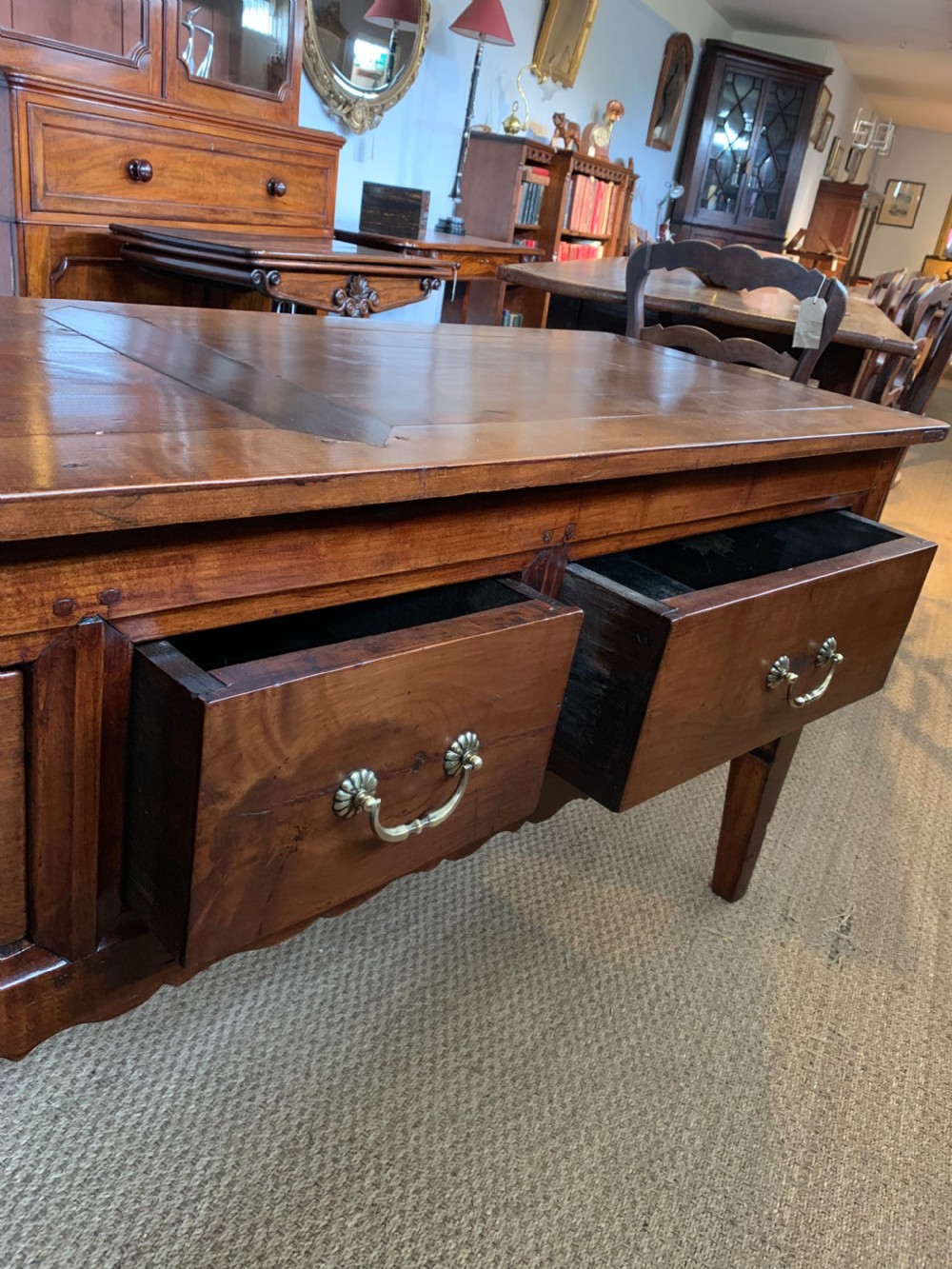 Dresser base / server  View IX