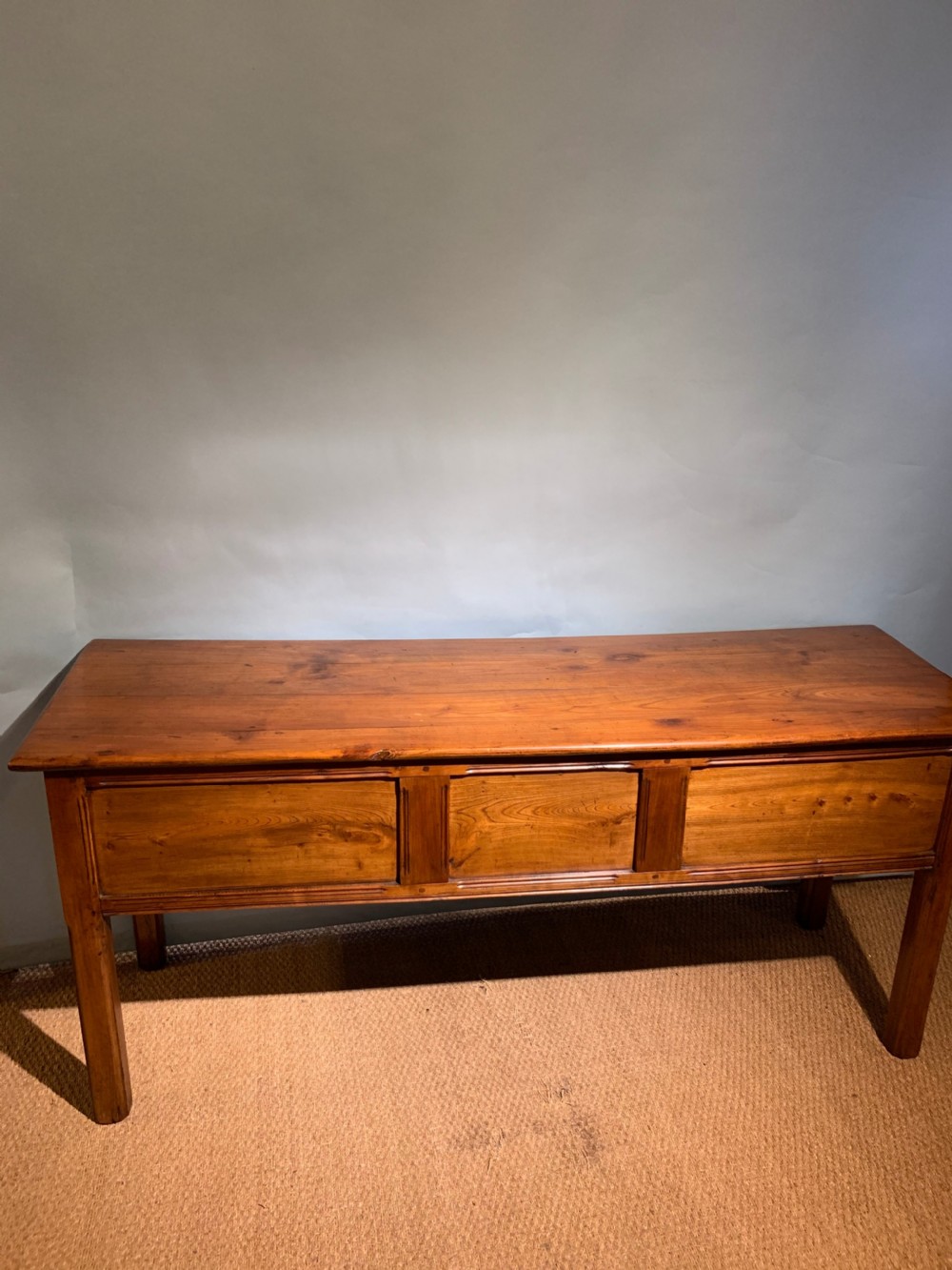 Dresser base / server  View XII