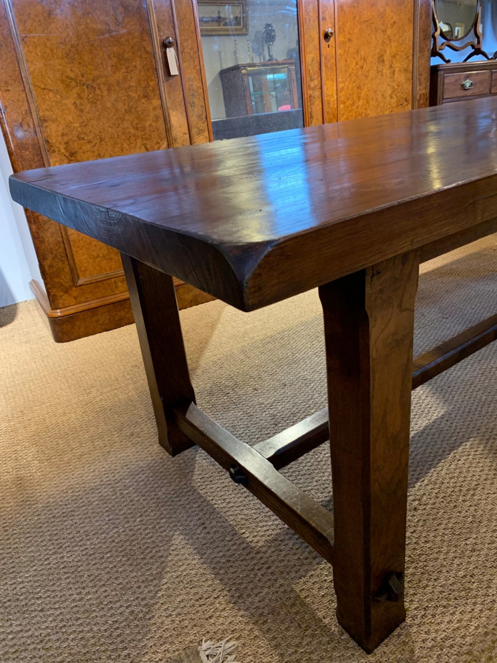 
Oak farmhouse table  View III