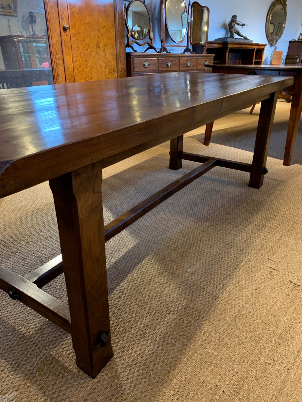 
Oak farmhouse table  View IV