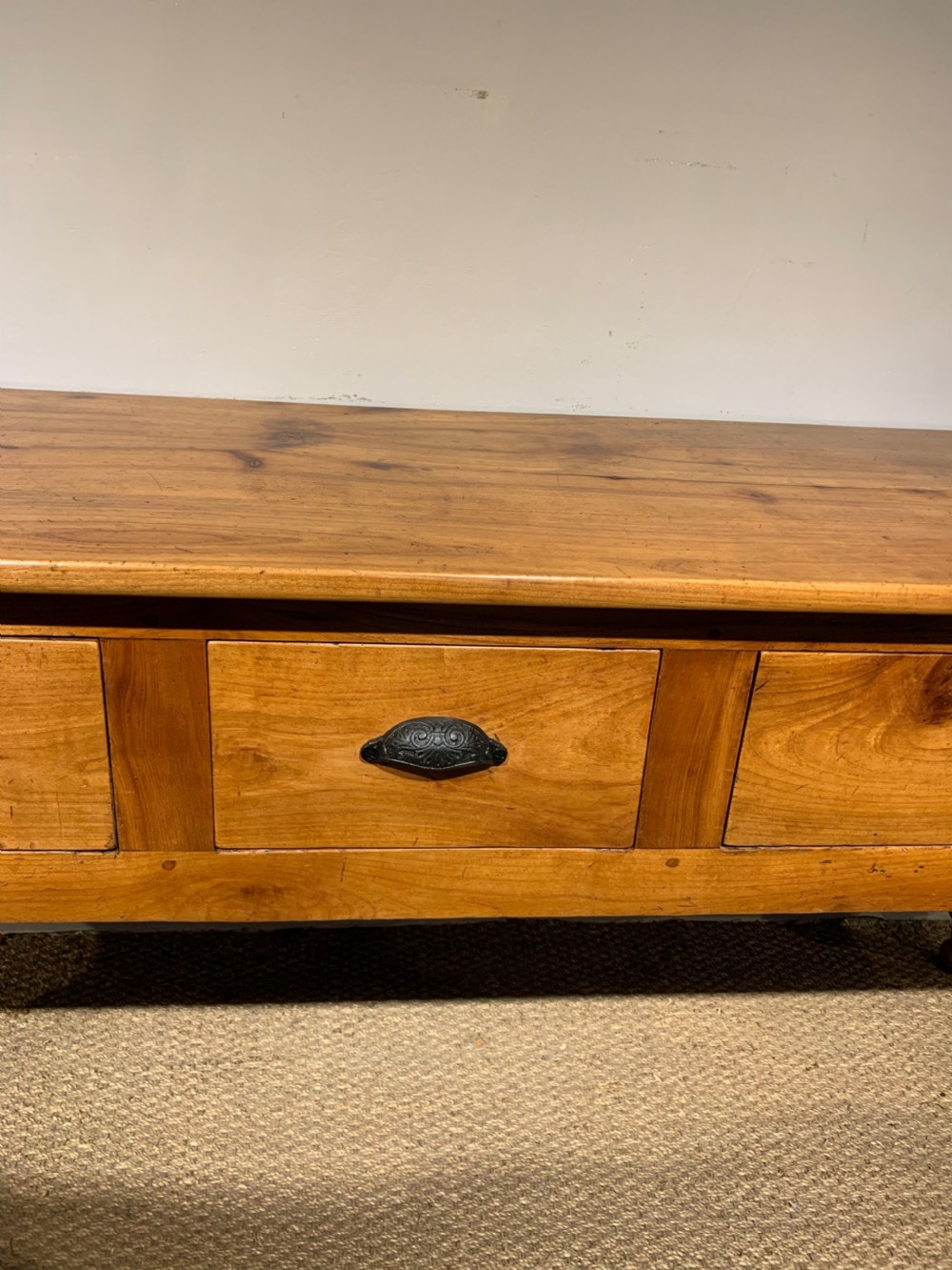 Dresser base / server  View III