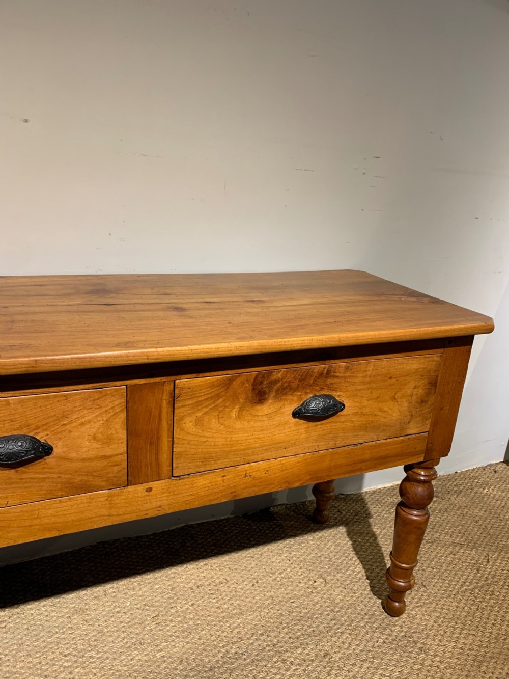 Dresser base / server  View IV