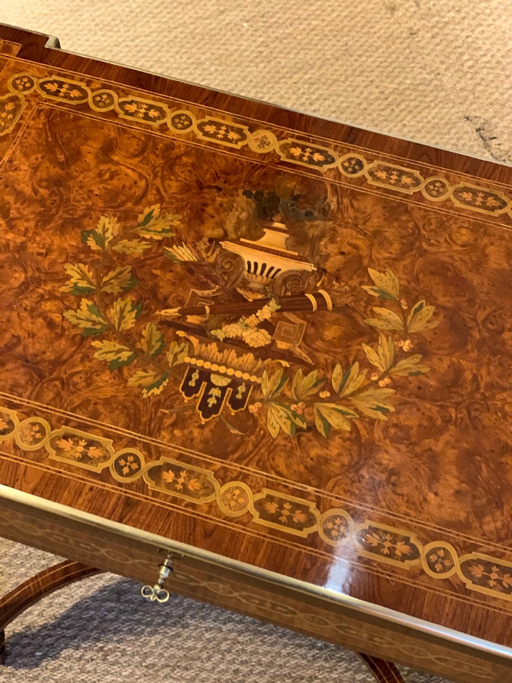 Ladies inlaid dressing table  View VI