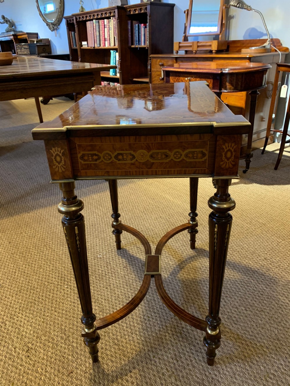 Ladies inlaid dressing table  View VIII