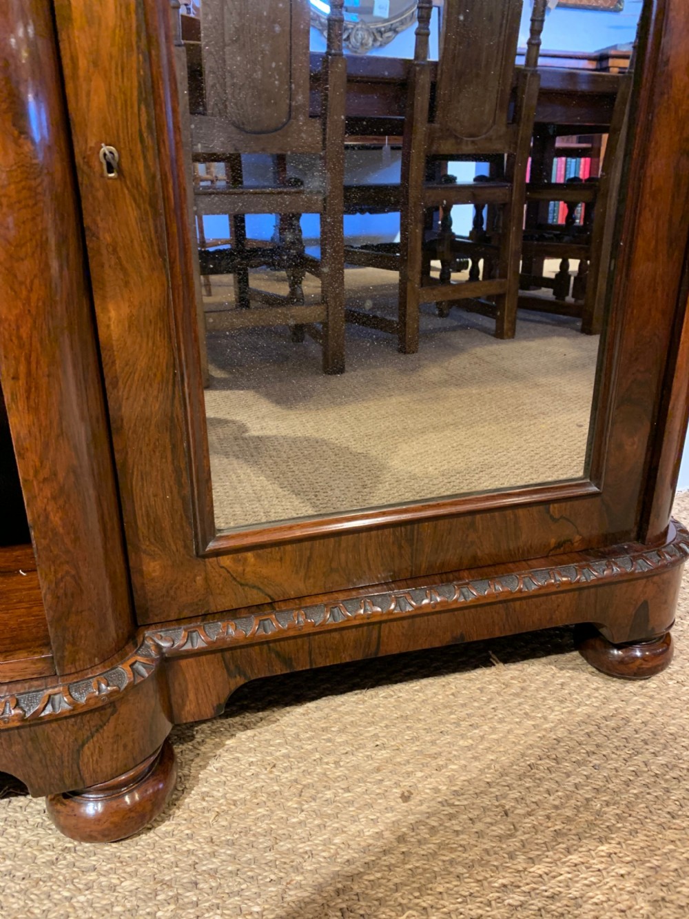 Long low bookcase  View VI