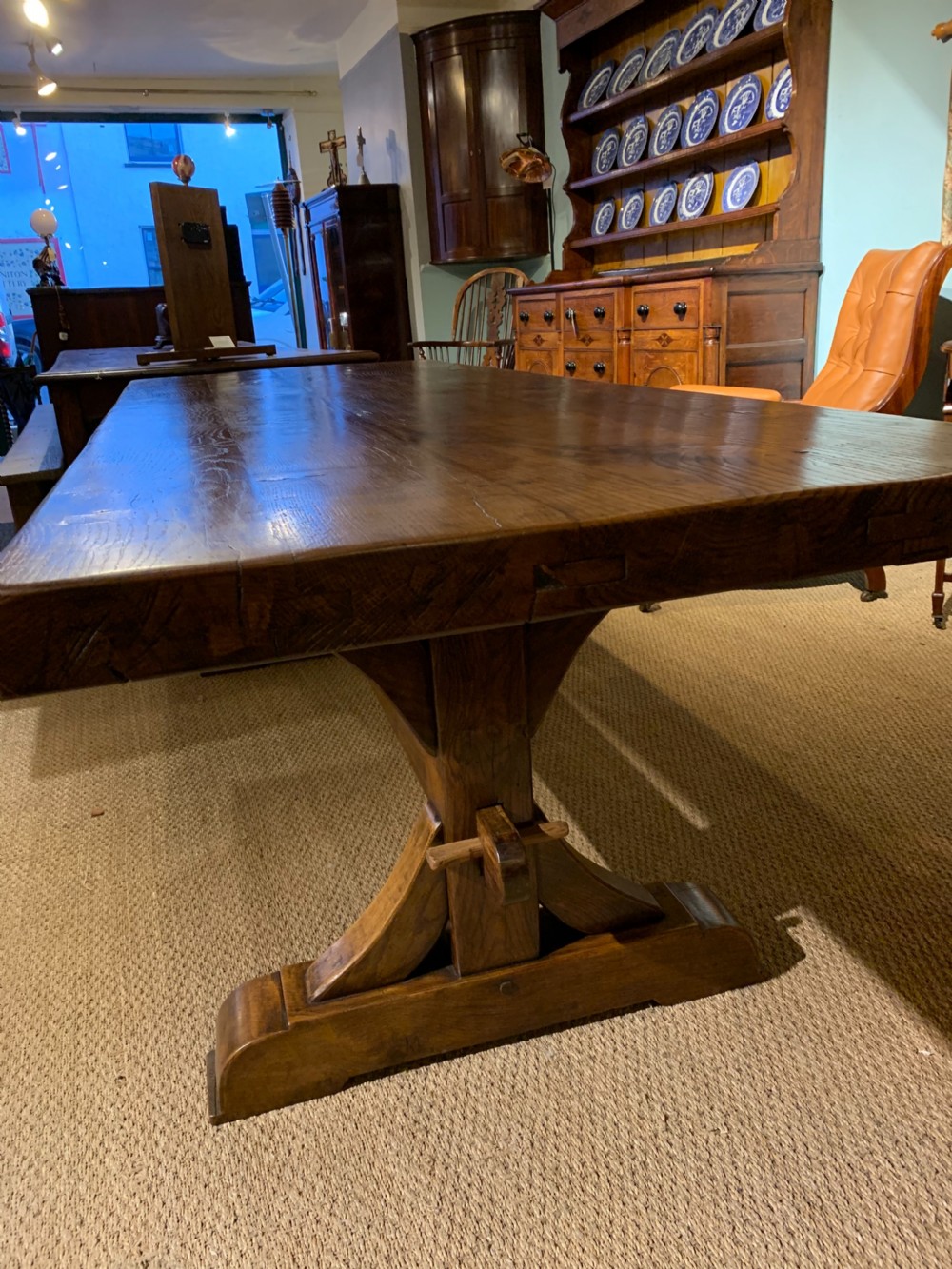 Oak refectory table View VIII