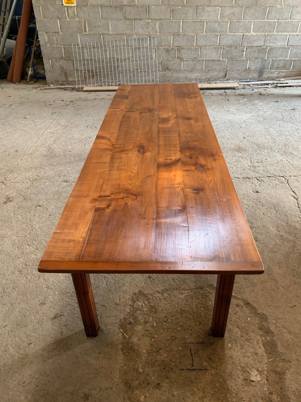 Farm table View VI