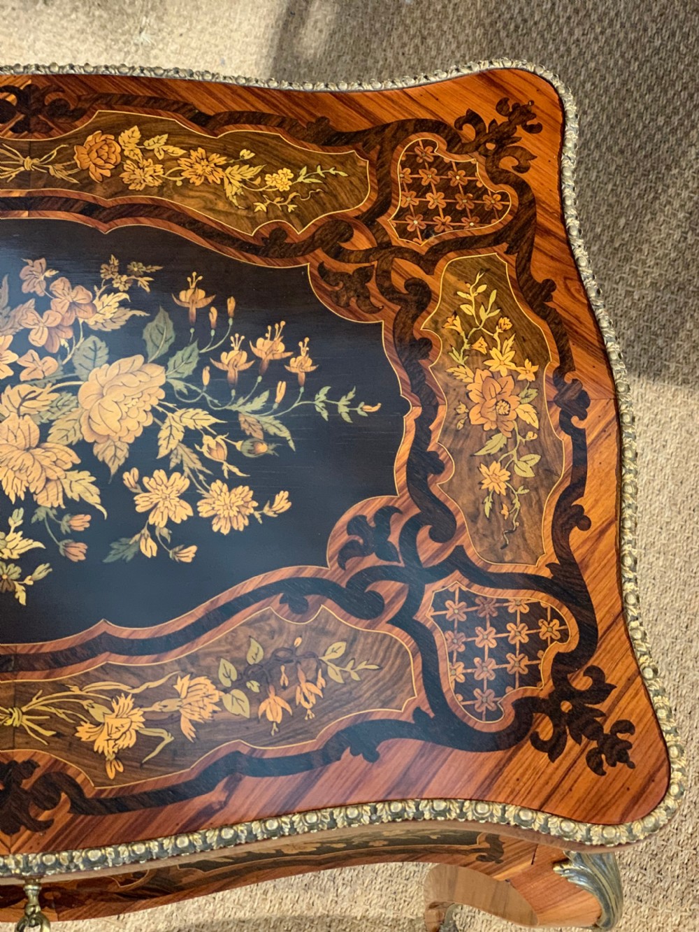 Napoleon III Kingwood and inlaid work table View VI