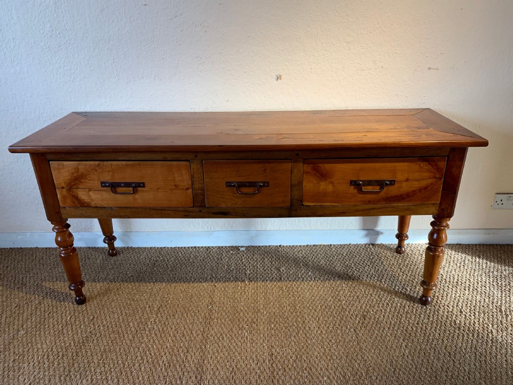 Dresser base / server 