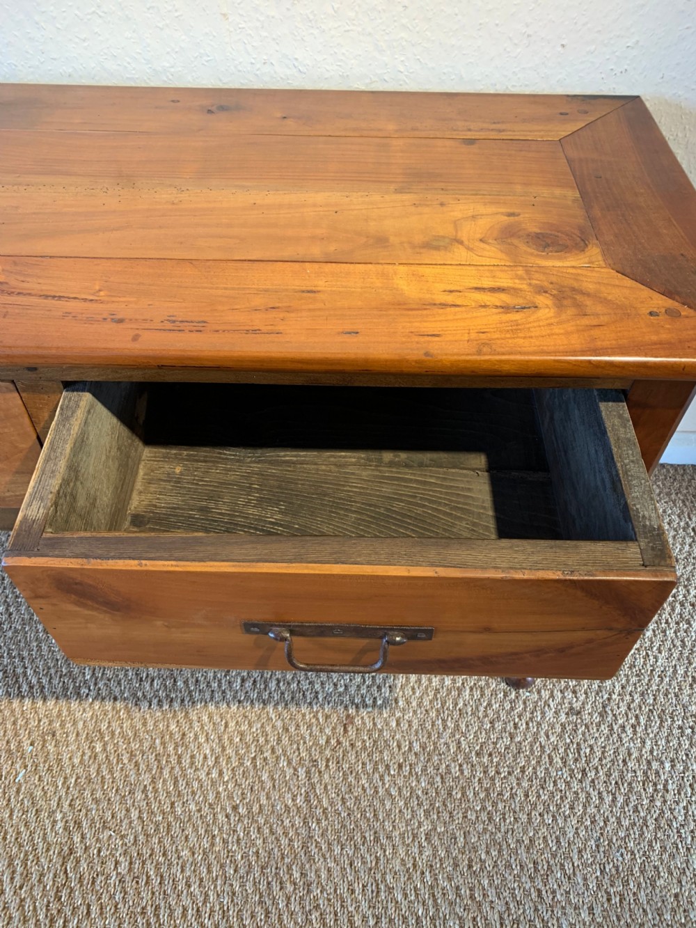 Dresser base / server  View V