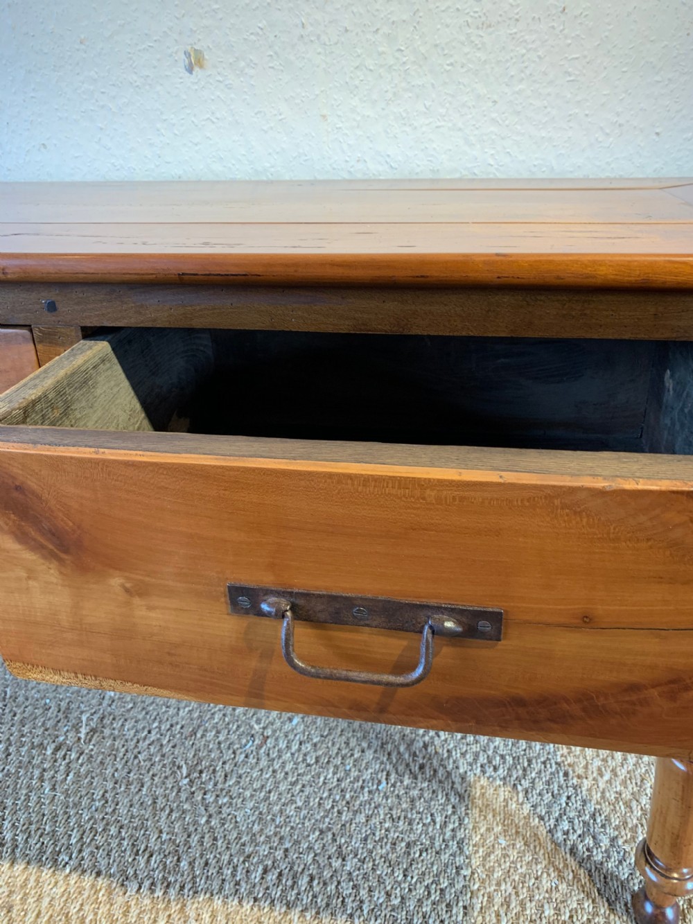 Dresser base / server  View VII
