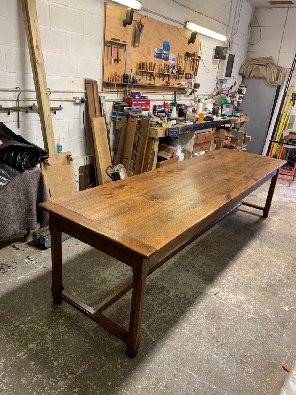 Long Farmhouse table  3 meters View IV