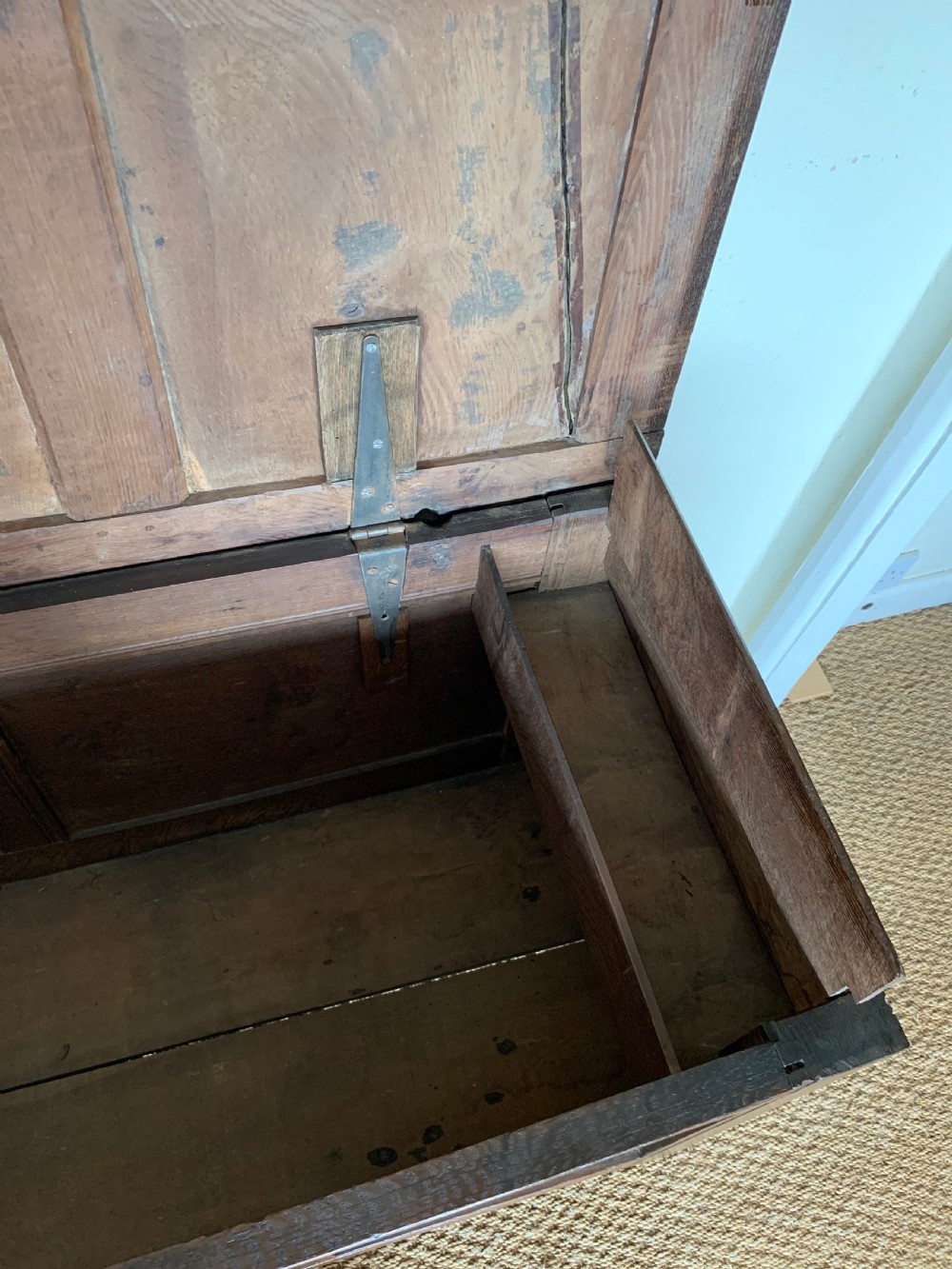Antique coffer View VI