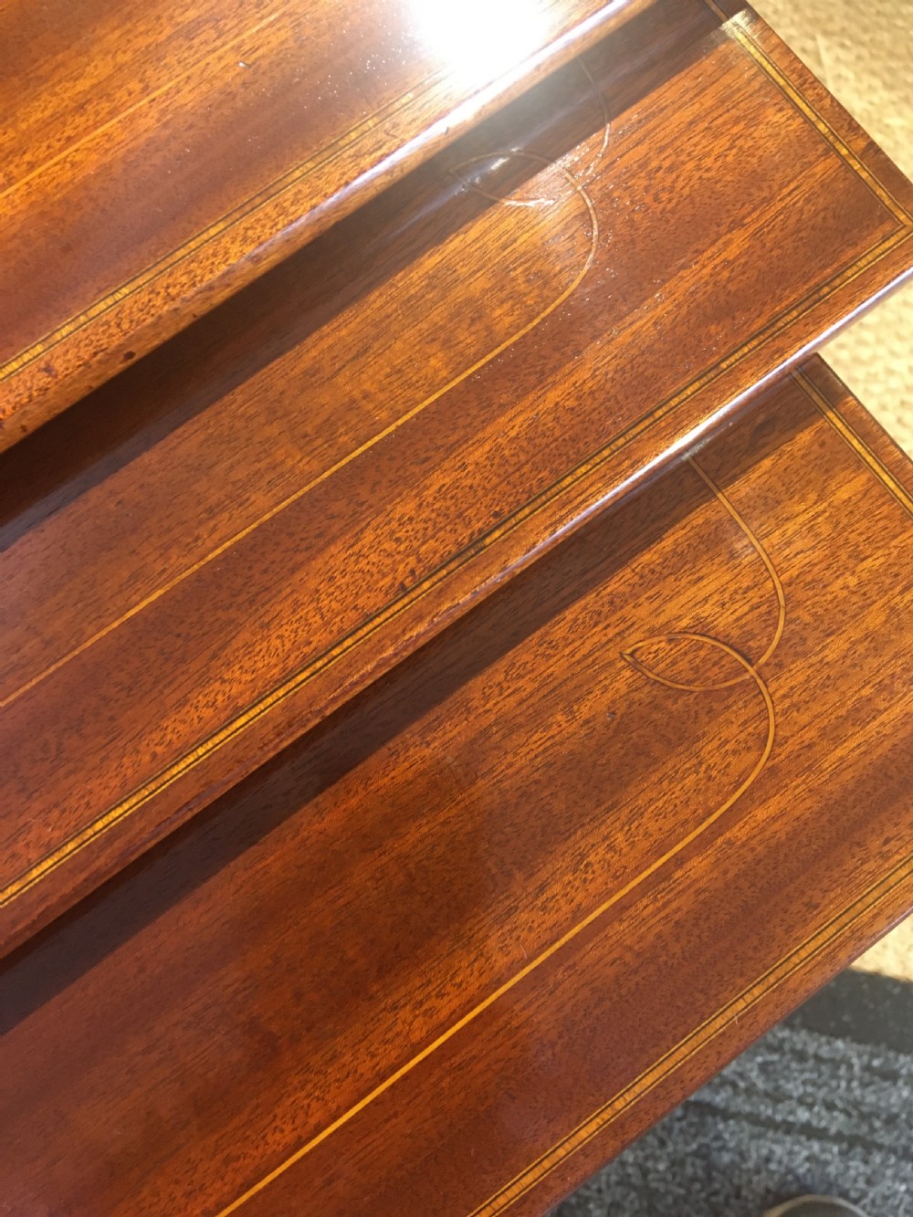 NEST OF 3 TABLES View III