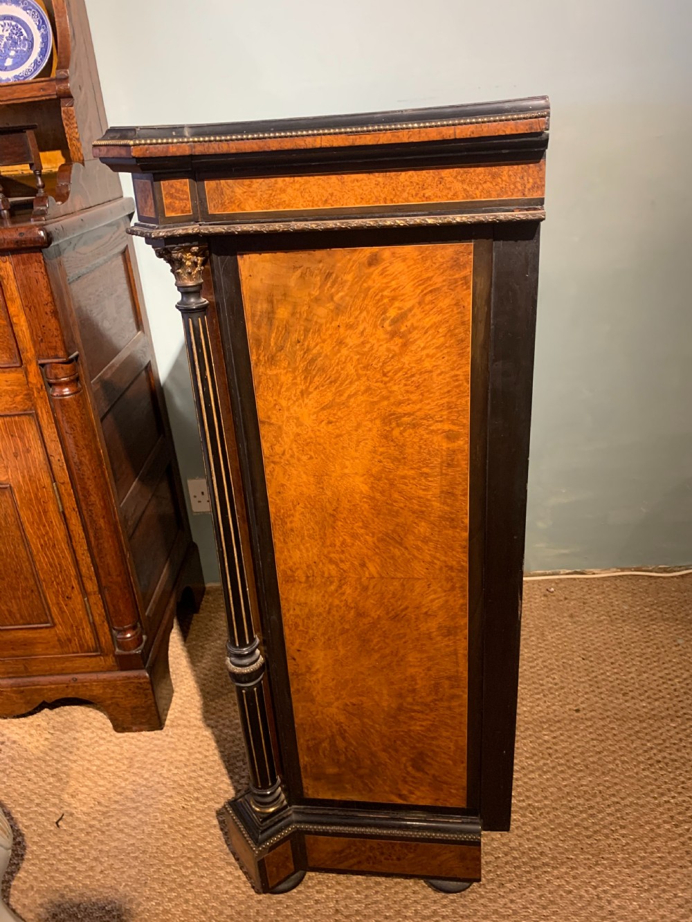 Victorian pier cabinet    View VI