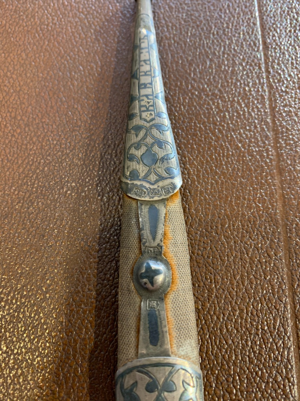 Small Russian dagger with silver mounts   View VII