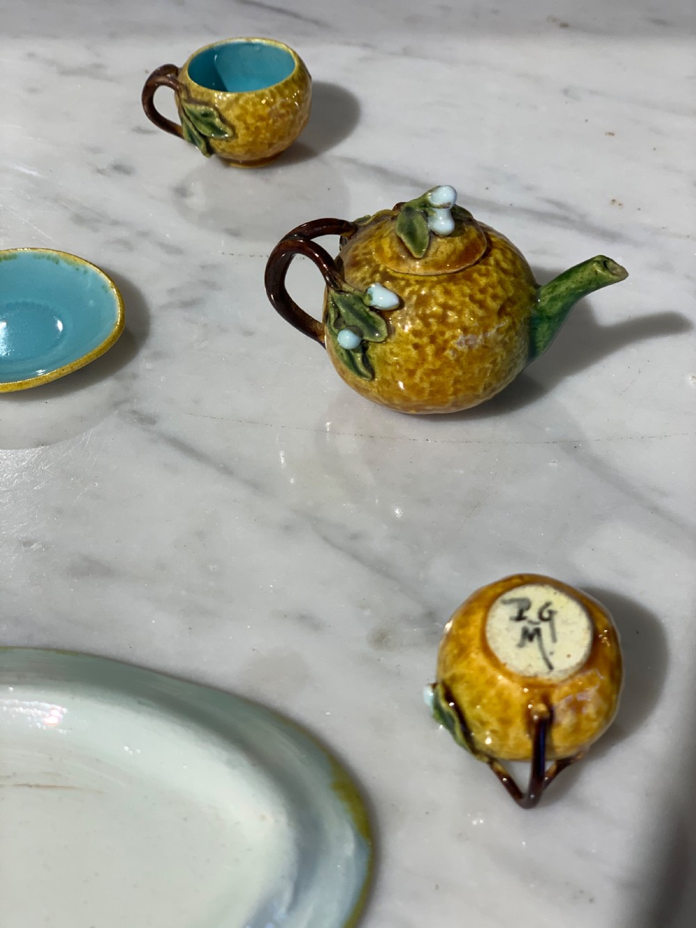 Miniature Menton Majolica tea set  View IV