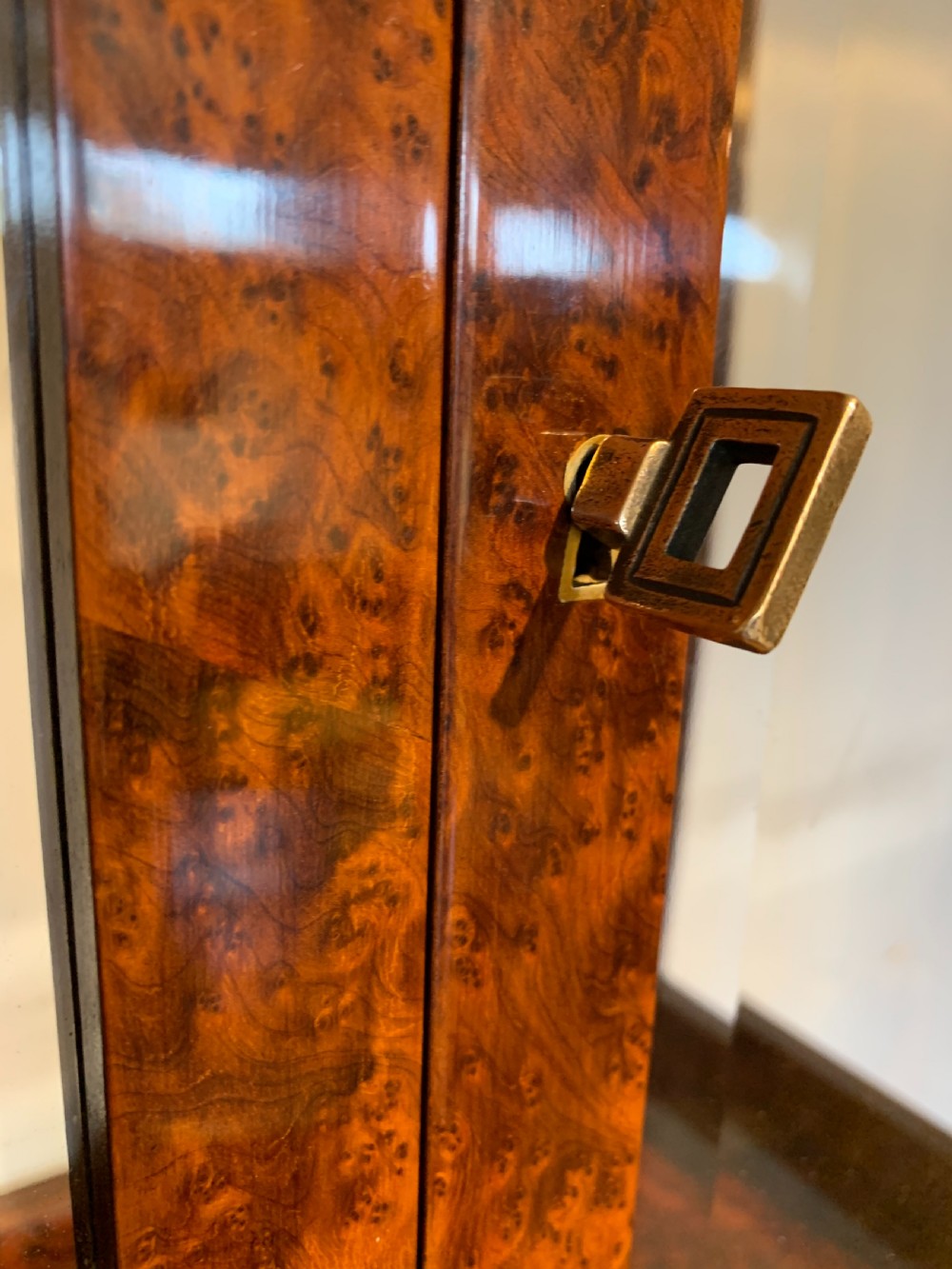 Art Deco display Cabinet   View IV