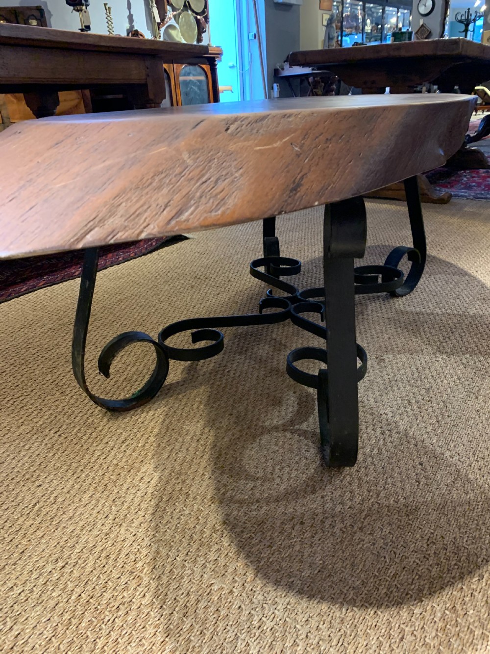 Large coffee table  View VI