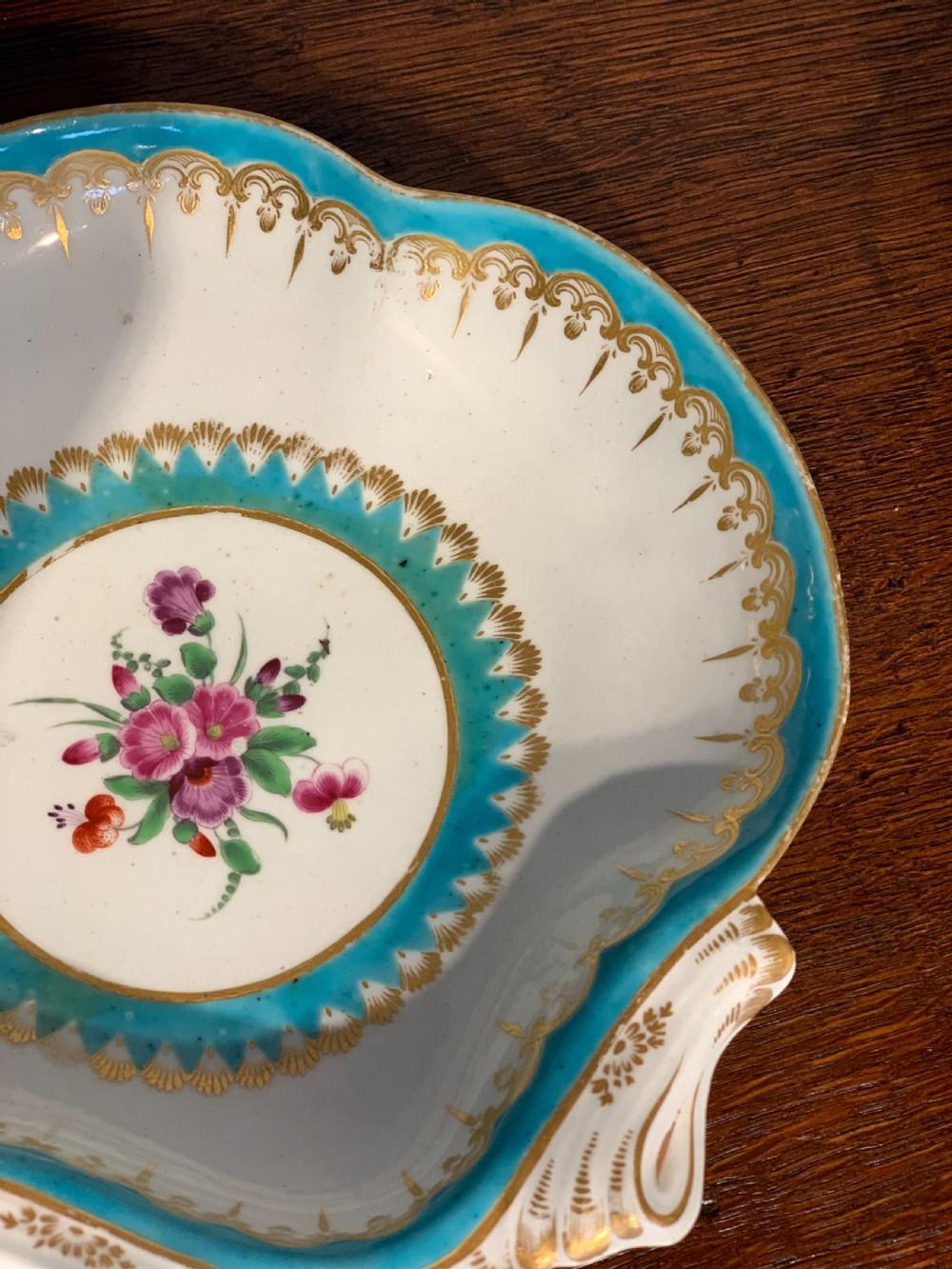 Worcester porcelain shell shaped dish  View III